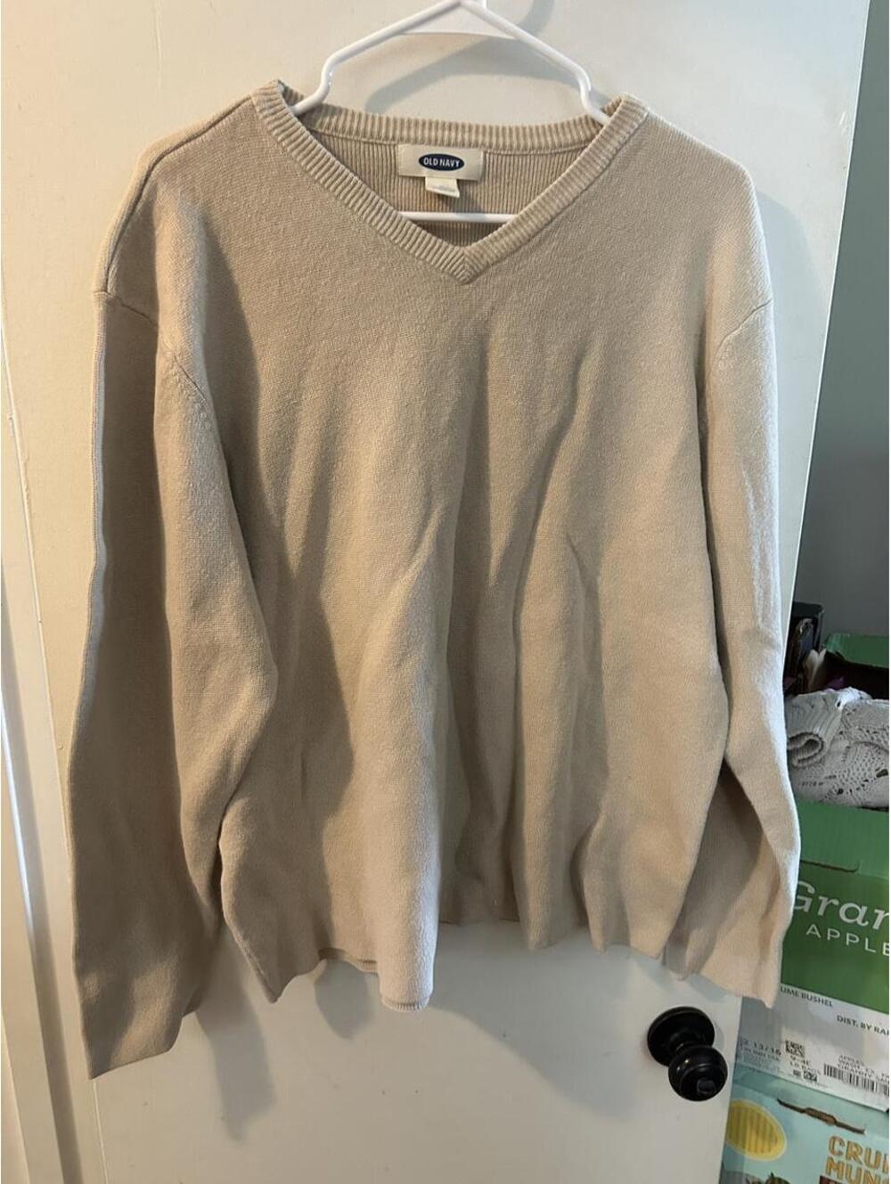 Old Navy light weight cream knit sweater size XL